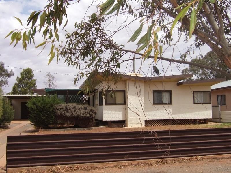 7 Racecourse Road, Broken Hill NSW 2880