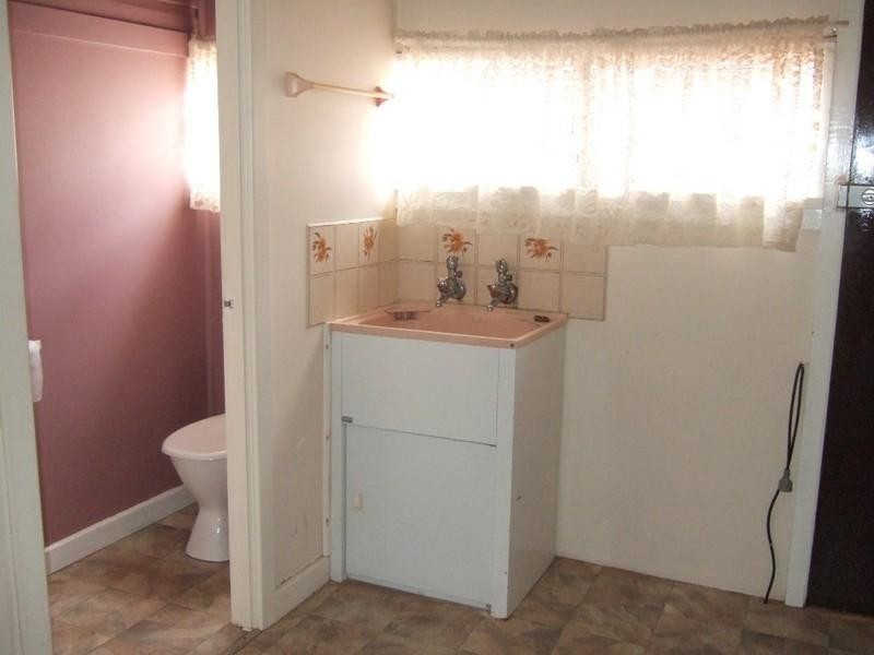 7 Racecourse Road, Broken Hill NSW 2880