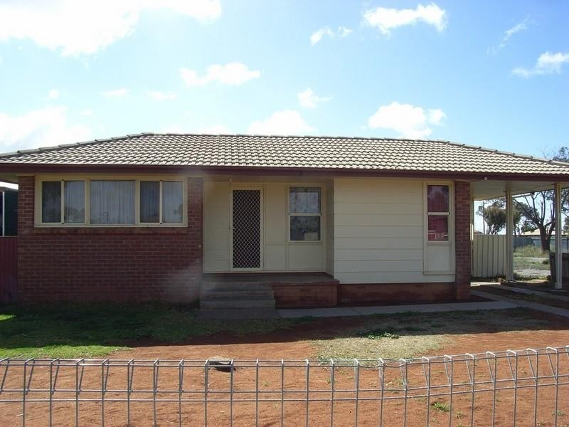 8 Tuart Street, Broken Hill NSW 2880