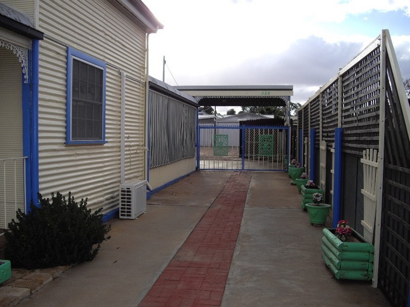 328 Thomas Street, Broken Hill NSW 2880