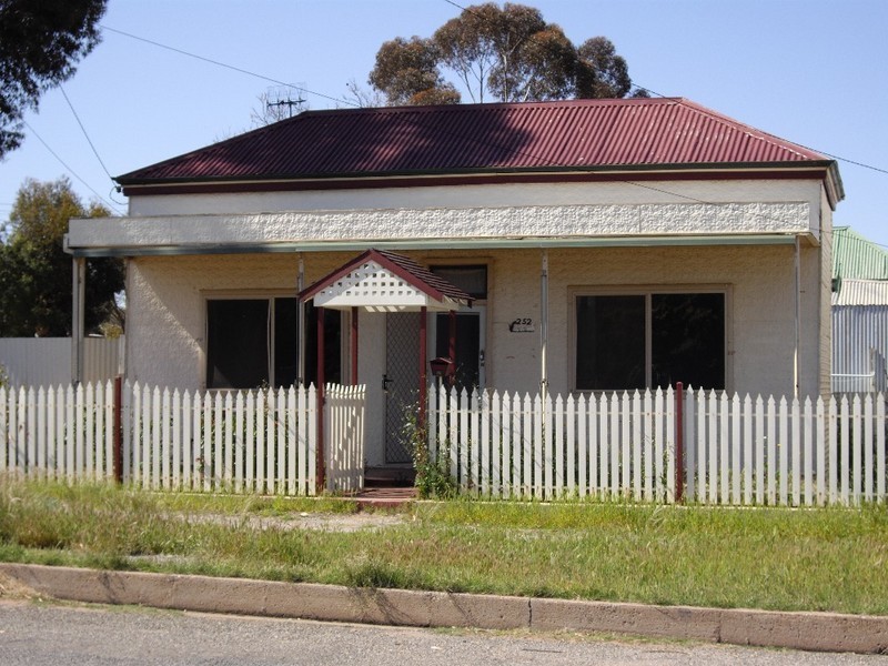 252 Zebina Street, Broken Hill NSW 2880