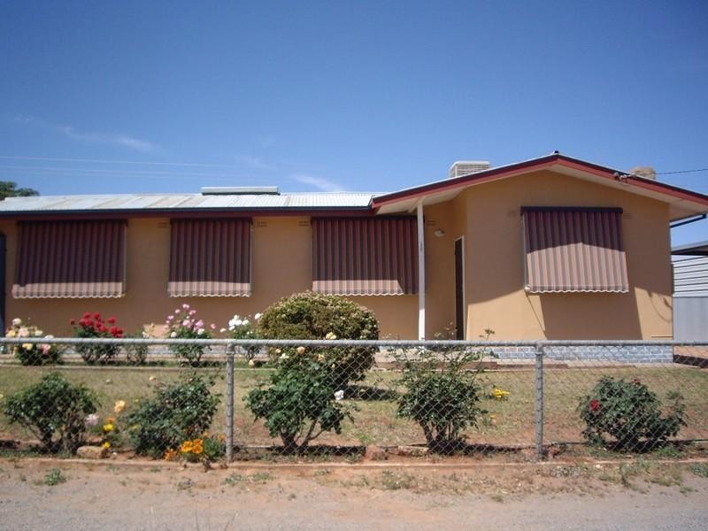 221 Knox Street, Broken Hill NSW 2880