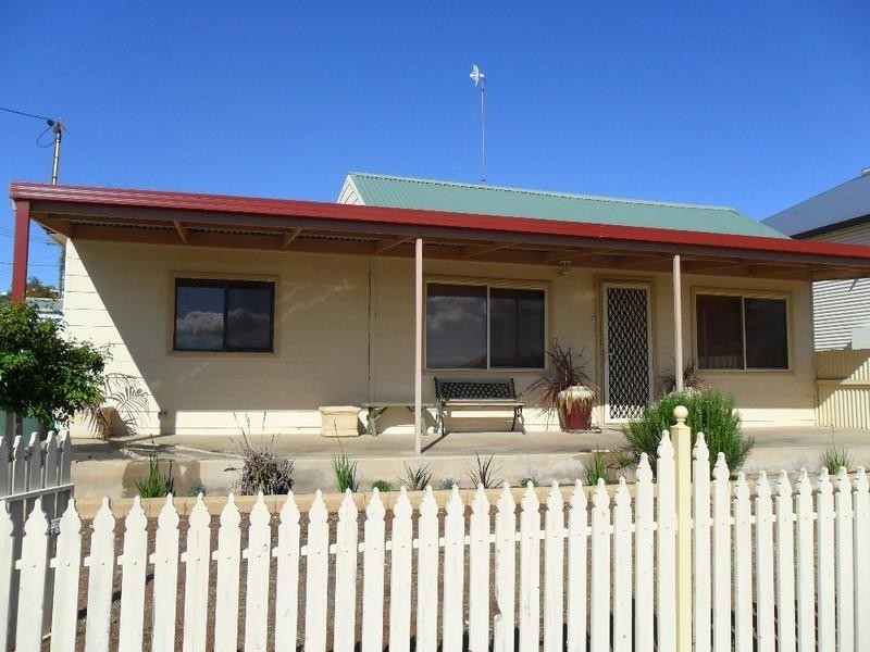 295 Kaolin Street, Broken Hill NSW 2880