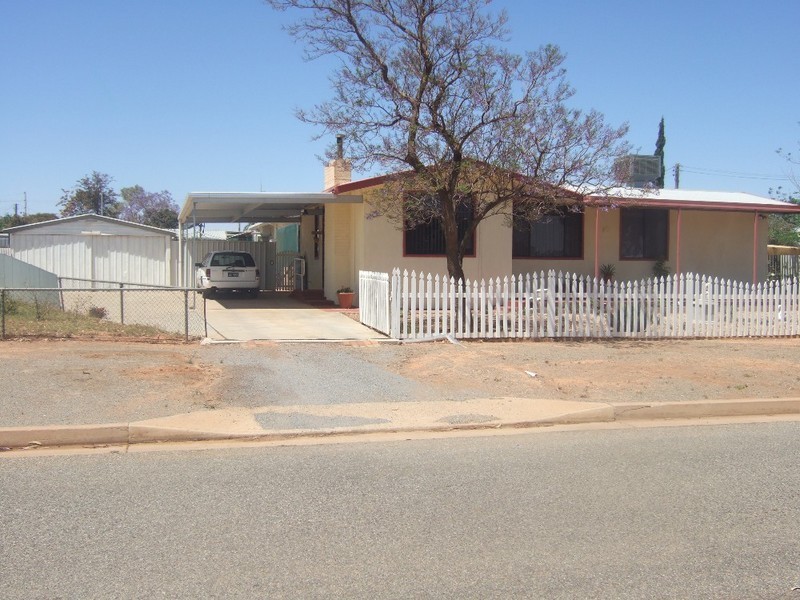 8 Central Street, Broken Hill NSW 2880