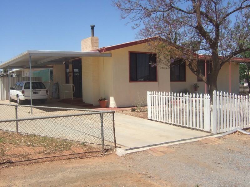 8 Central Street, Broken Hill NSW 2880