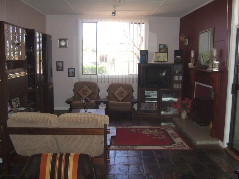 8 Central Street, Broken Hill NSW 2880