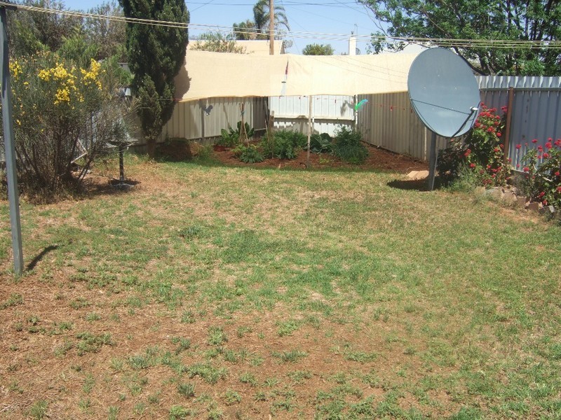 8 Central Street, Broken Hill NSW 2880