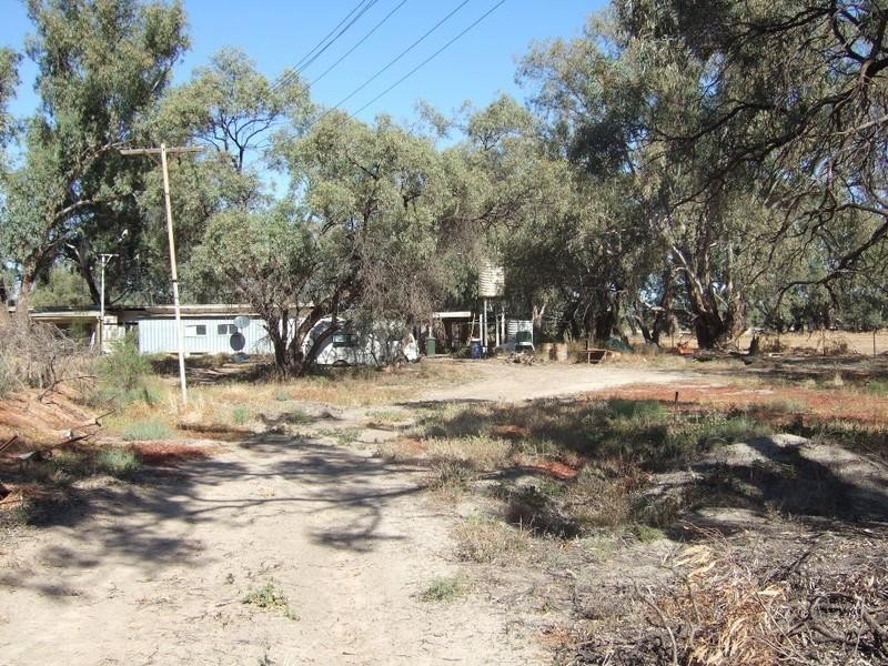 “Box Flat” Irrigation Road, Menindee NSW 2879