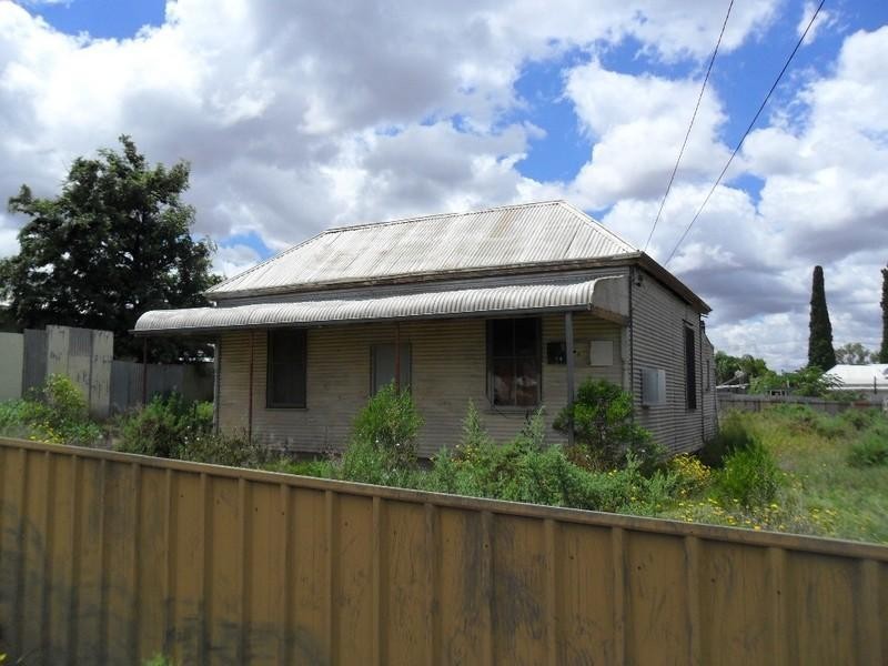 727 Beryl Street, Broken Hill NSW 2880