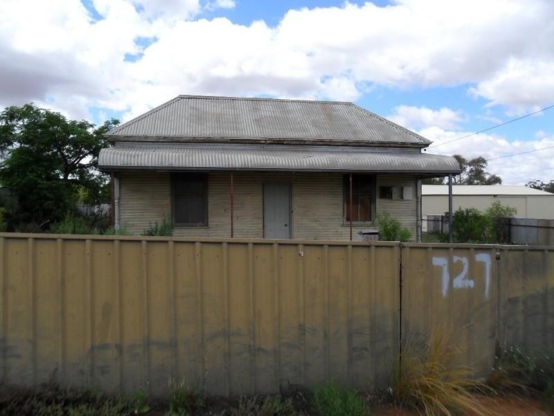 727 Beryl Street, Broken Hill NSW 2880