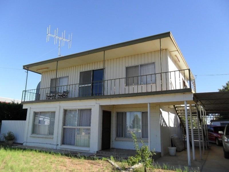 58 Lakeview Avenue, Menindee NSW 2879