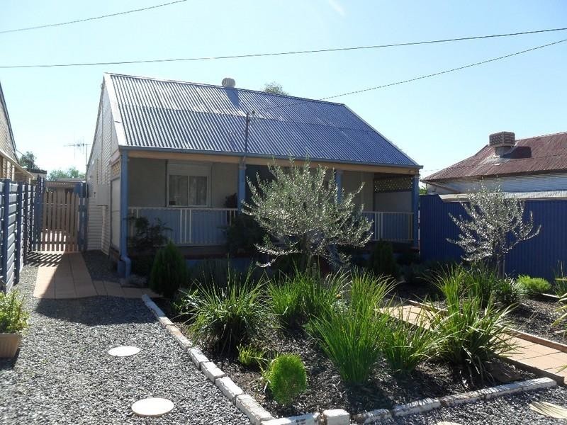 696 Argent Street, Broken Hill NSW 2880