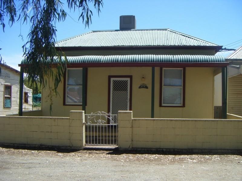120 Piper Street, Broken Hill NSW 2880