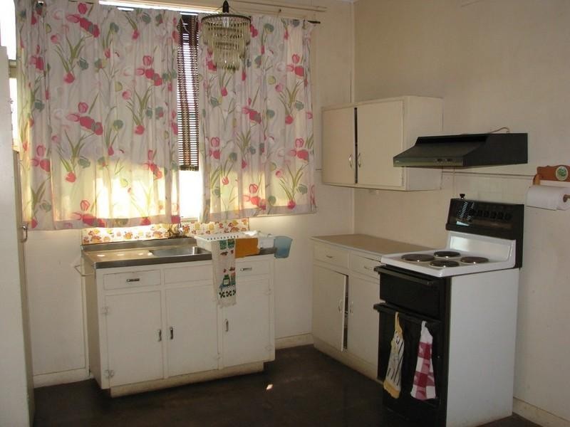 300 Boughtman Street, Broken Hill NSW 2880