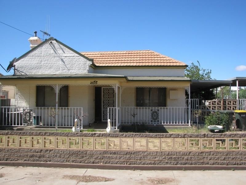 241 Hebbard Street, Broken Hill NSW 2880