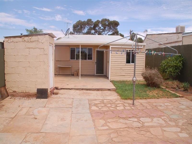 676 Beryl Street, Broken Hill NSW 2880