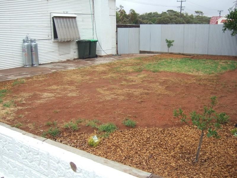 300 Piper Street, Broken Hill NSW 2880