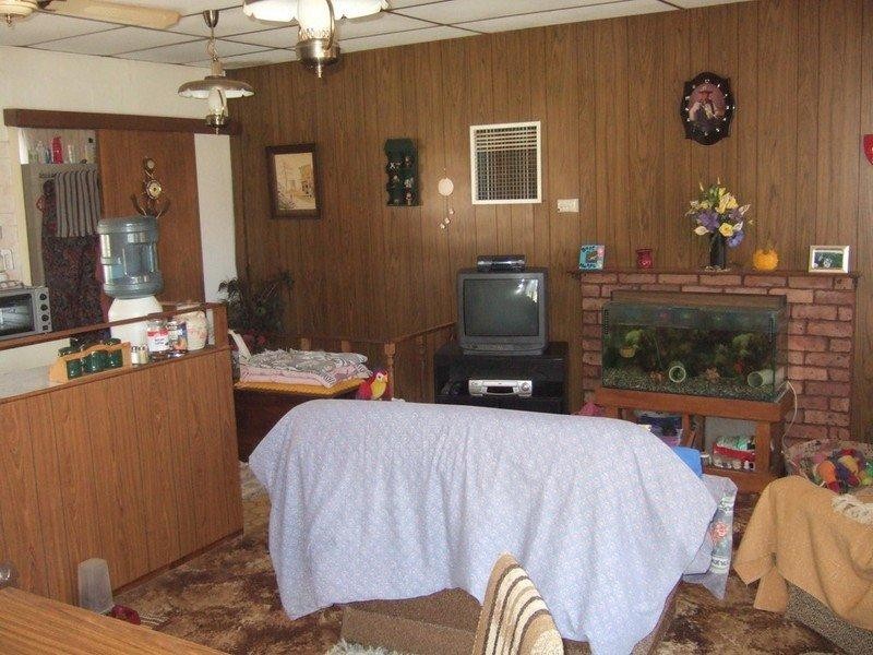 40 Lakeview Avenue, Menindee NSW 2879