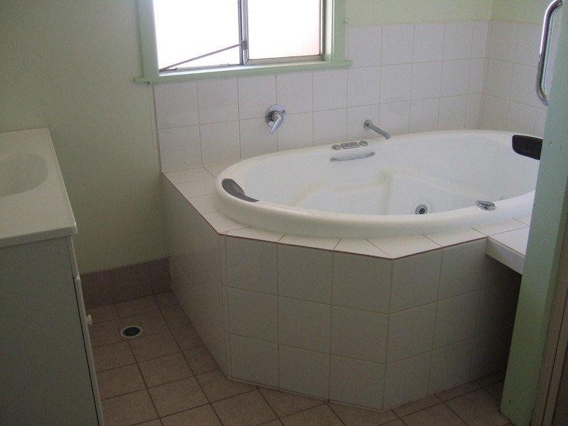 70 Gaffney Lane, Broken Hill NSW 2880