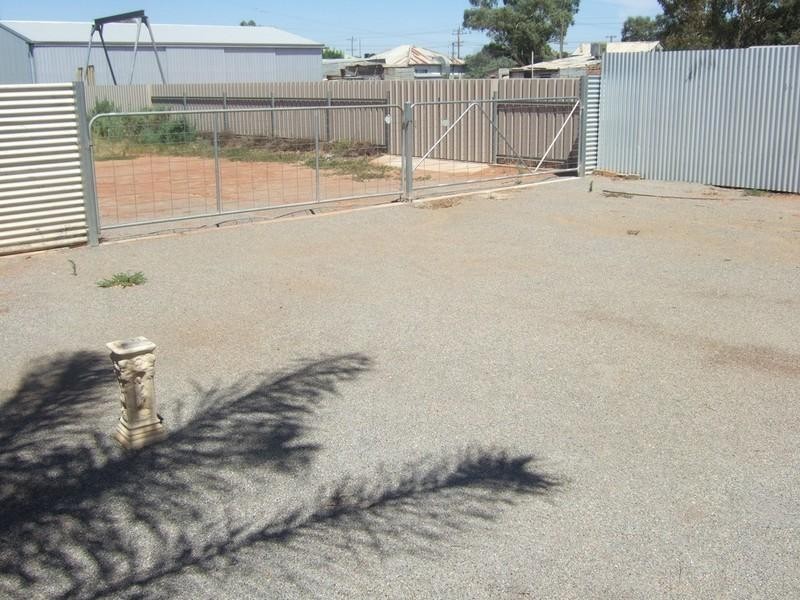 70 Gaffney Lane, Broken Hill NSW 2880