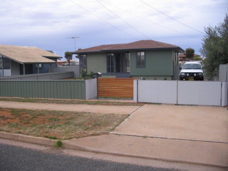 12 Tuart Street, Broken Hill NSW 2880