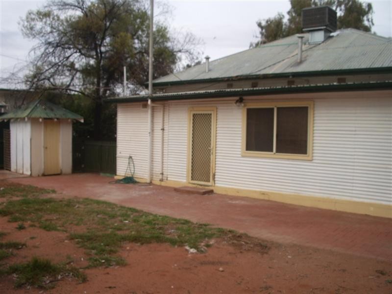 70 Eyre Street, Broken Hill NSW 2880