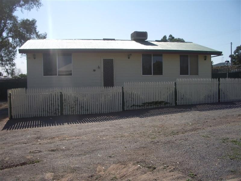 82 Hill Street, Broken Hill NSW 2880