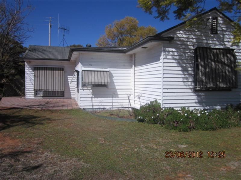 111 Knox Street, Broken Hill NSW 2880