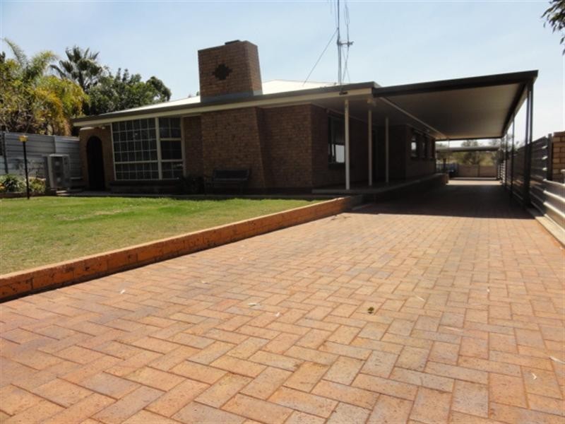 38 Brooks Street, Broken Hill NSW 2880