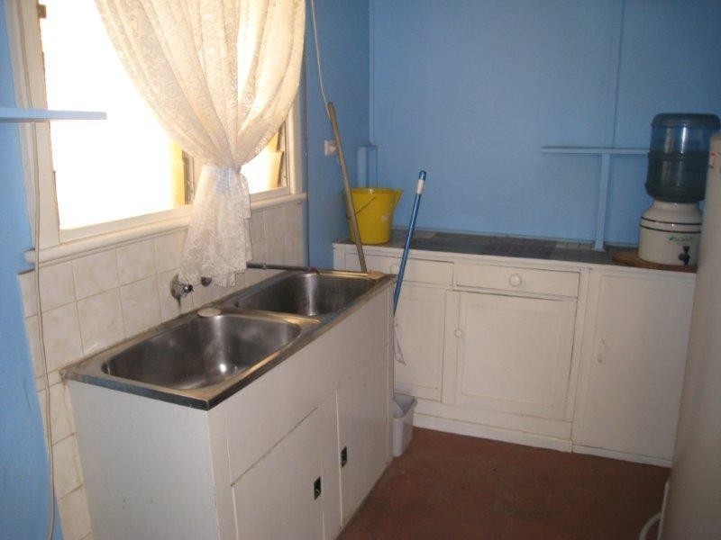 586 O’Neil Street, Broken Hill NSW 2880