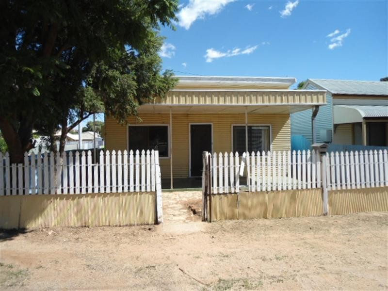 239 Zebina Street, Broken Hill NSW 2880