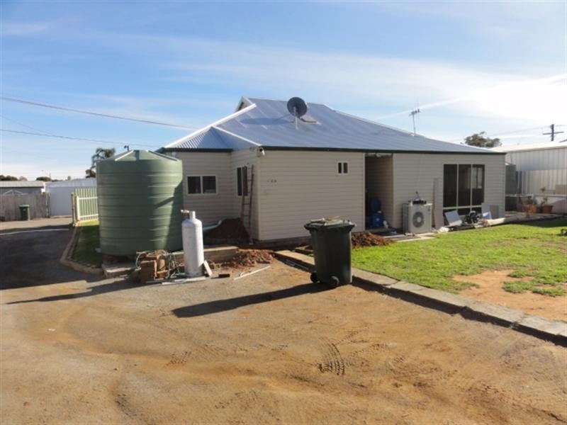203 Newton Lane, Broken Hill NSW 2880