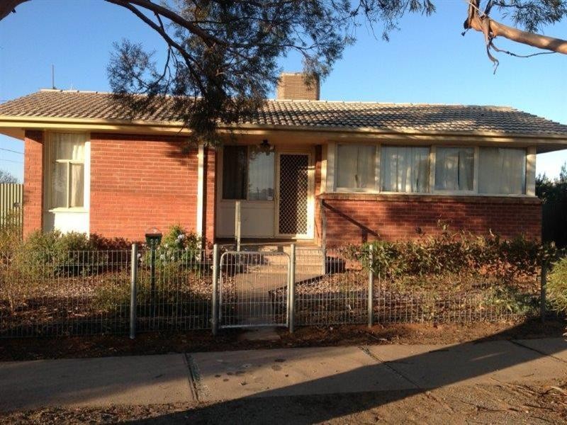 20 Lawton Street, Broken Hill NSW 2880