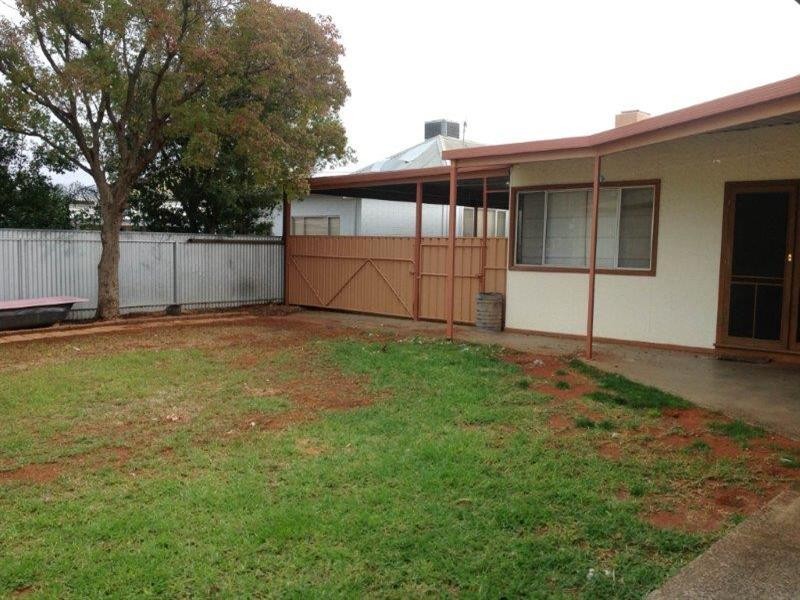 327 Piper Street, Broken Hill NSW 2880