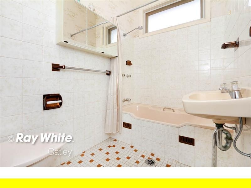 13 Woronora Parade, Oatley NSW 2223