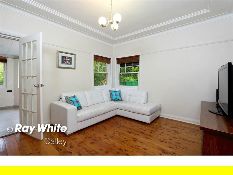 2 Woronora Parade, Oatley NSW 2223