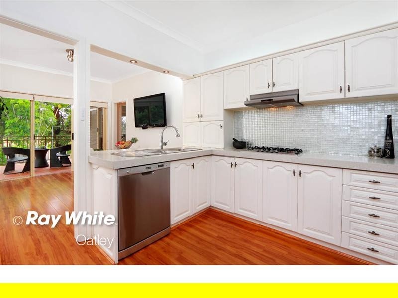 33 Holley Road, Beverly Hills NSW 2209