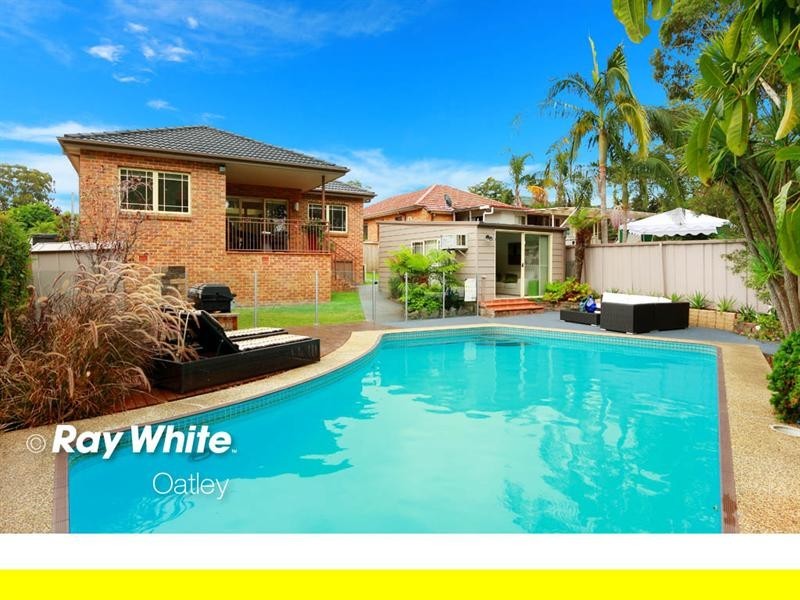 33 Holley Road, Beverly Hills NSW 2209