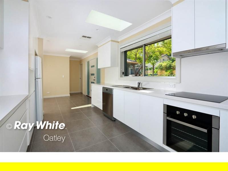 4 Maple Street, Lugarno NSW 2210