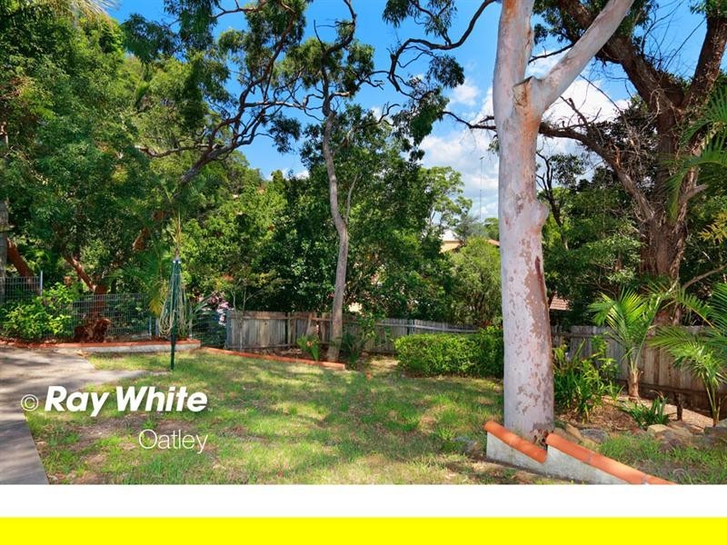 4 Maple Street, Lugarno NSW 2210