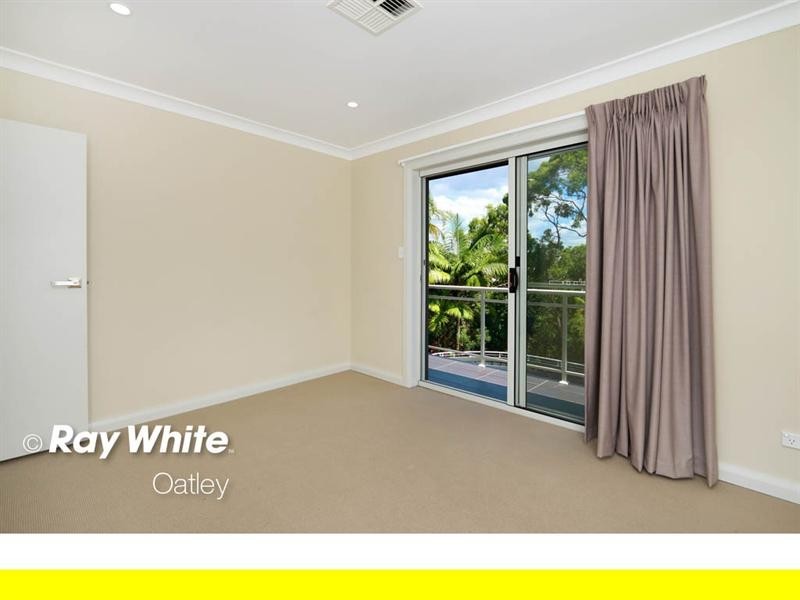 4 Maple Street, Lugarno NSW 2210