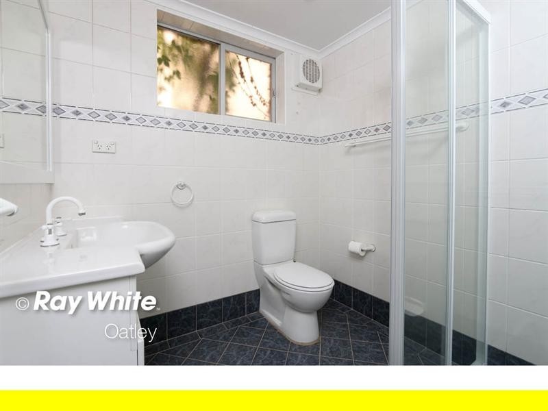 2 Dinjerra Crescent, Oatley NSW 2223