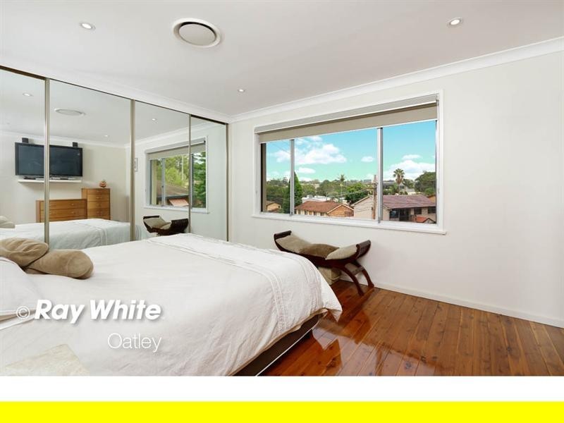 9 Fairway Avenue, Mortdale NSW 2223