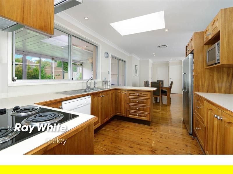 9 Fairway Avenue, Mortdale NSW 2223