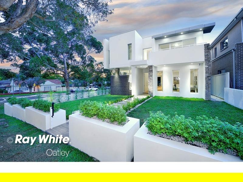 104 Gungah Bay Road, Oatley NSW 2223