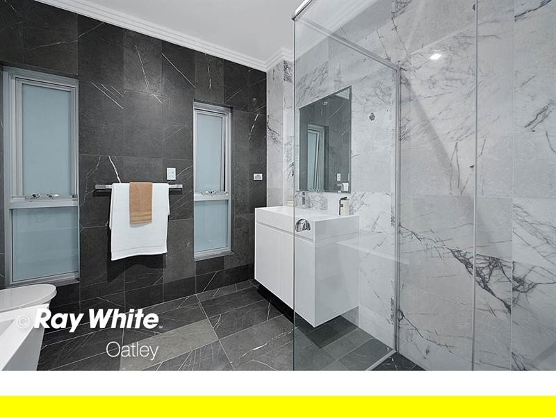 104 Gungah Bay Road, Oatley NSW 2223