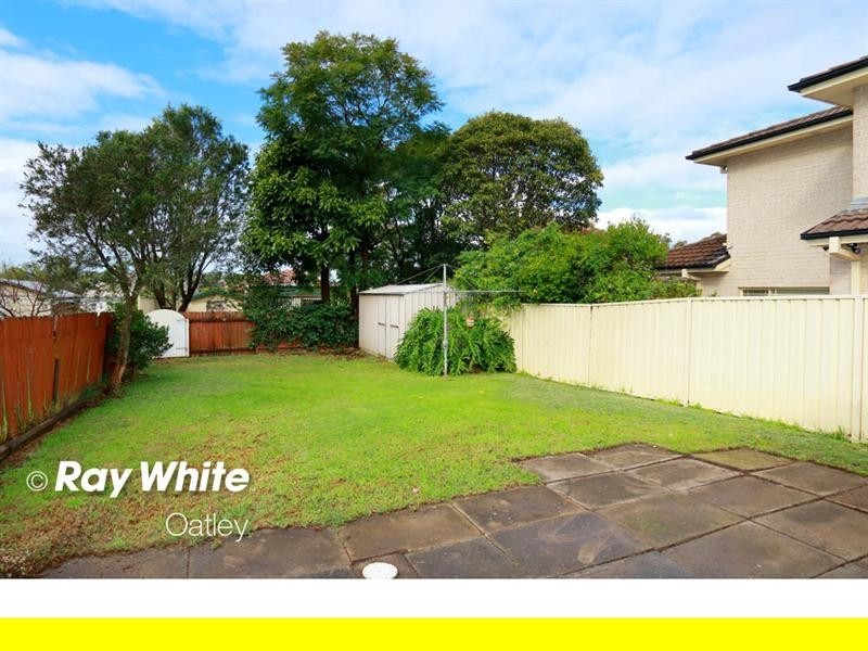 13 Lesley Crescent, Mortdale NSW 2223
