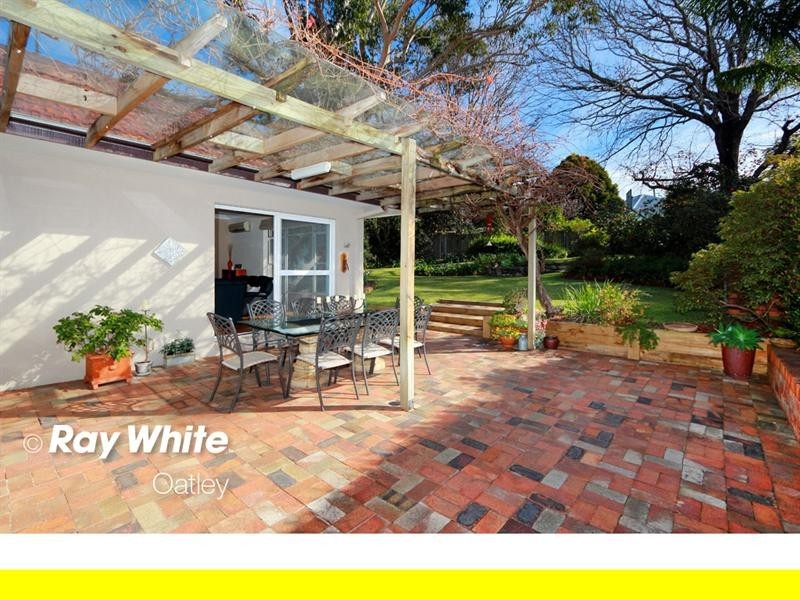 22 Macken Crescent, Oatley NSW 2223