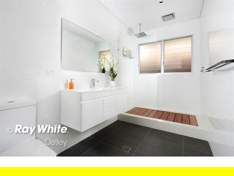 74 Seaforth Avenue, Oatley NSW 2223