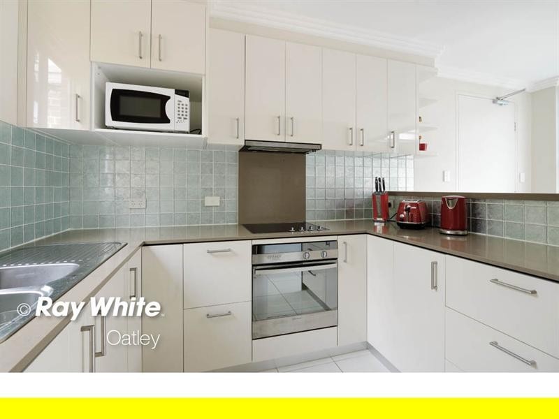 6/33 Martin Place, Mortdale NSW 2223